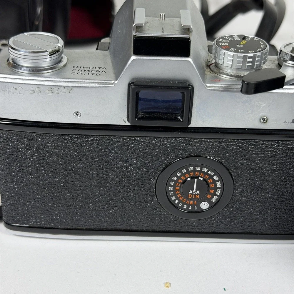 Vintage Minolta SR-T 101 35mm SLR Camera Lot w/ Lenses & Flash - Storage F-15